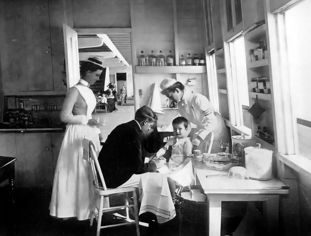 The Floating Hospital, 1887-1906